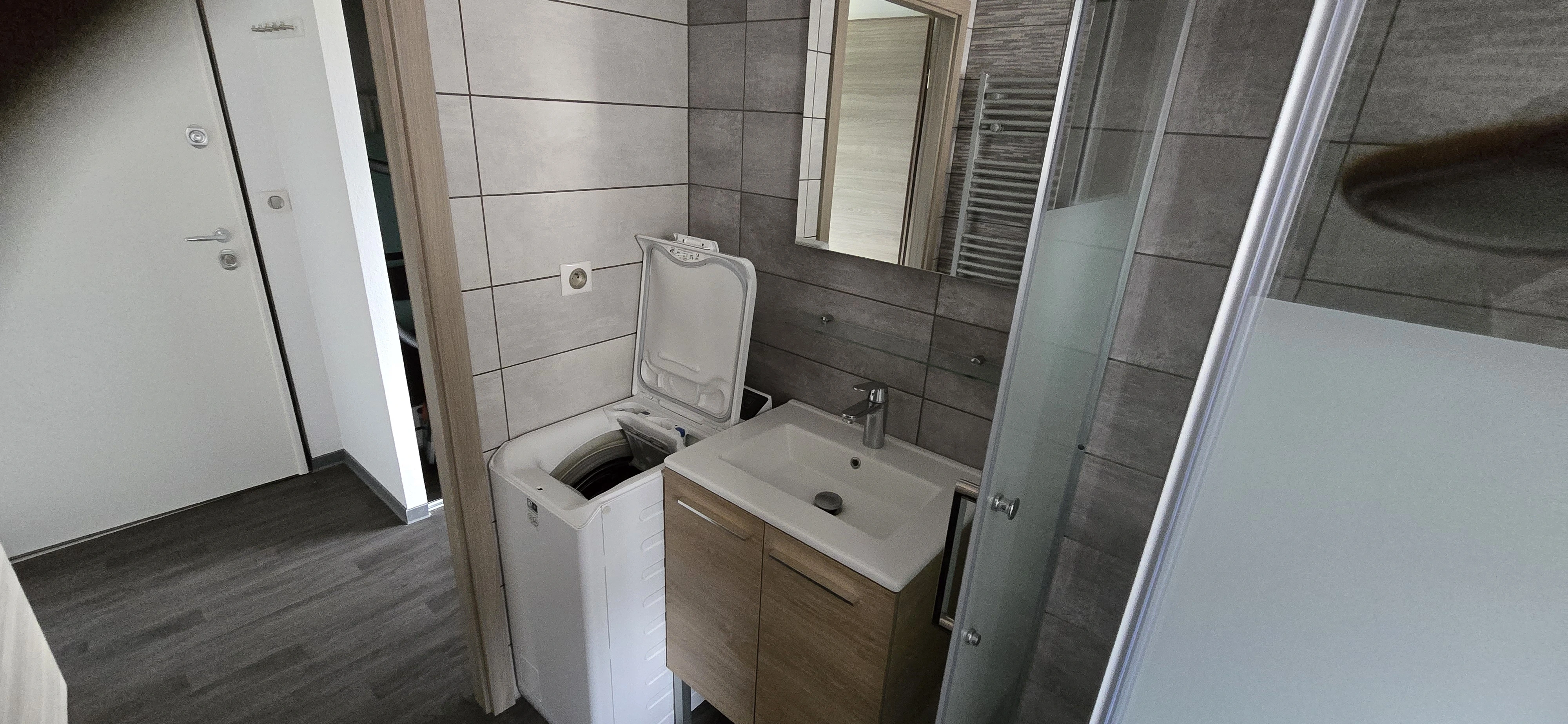 int&eacute;rieur de studio &eacute;quip&eacute; &agrave; montbeliard