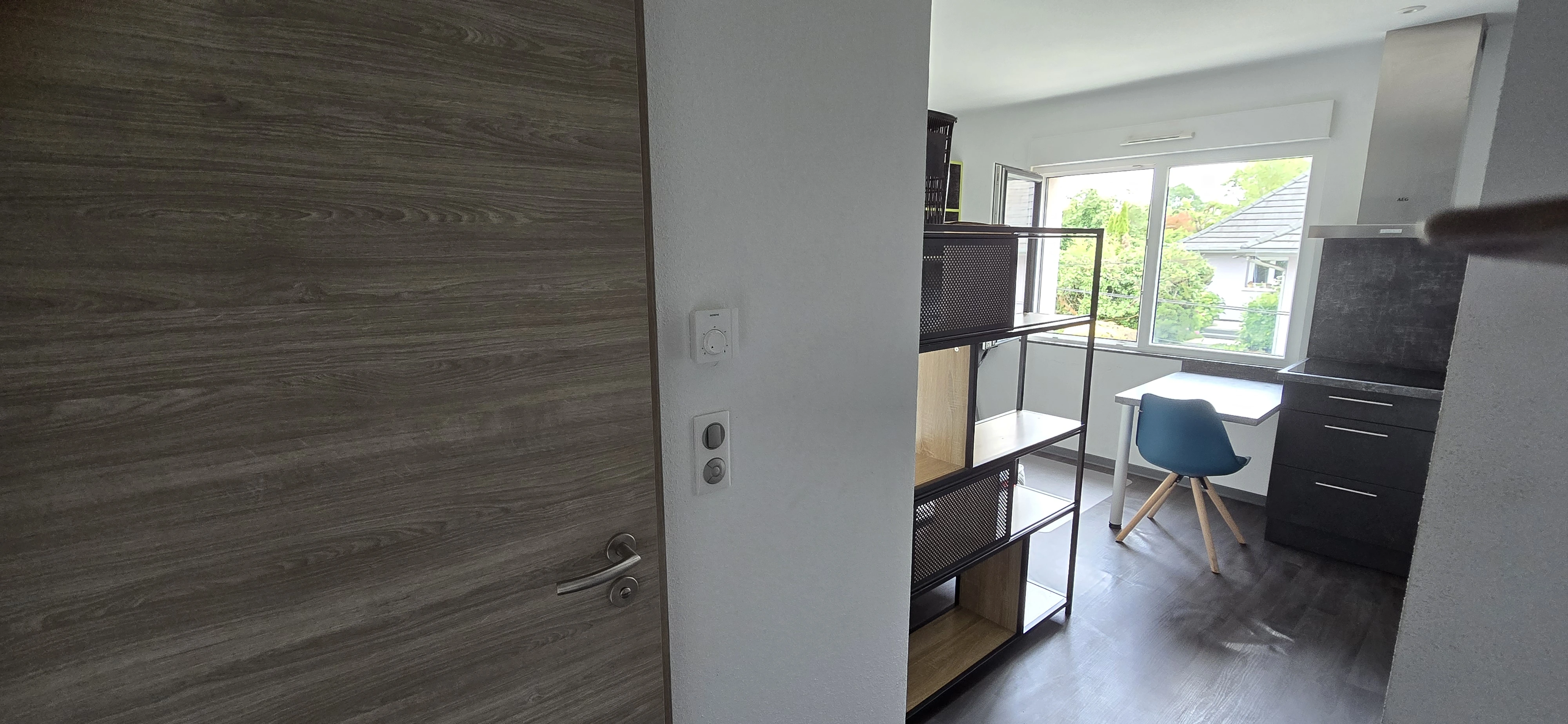 int&eacute;rieur de studio &eacute;quip&eacute; &agrave; montbeliard