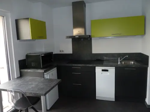 int&eacute;rieur de studio &eacute;quip&eacute; &agrave; montbeliard