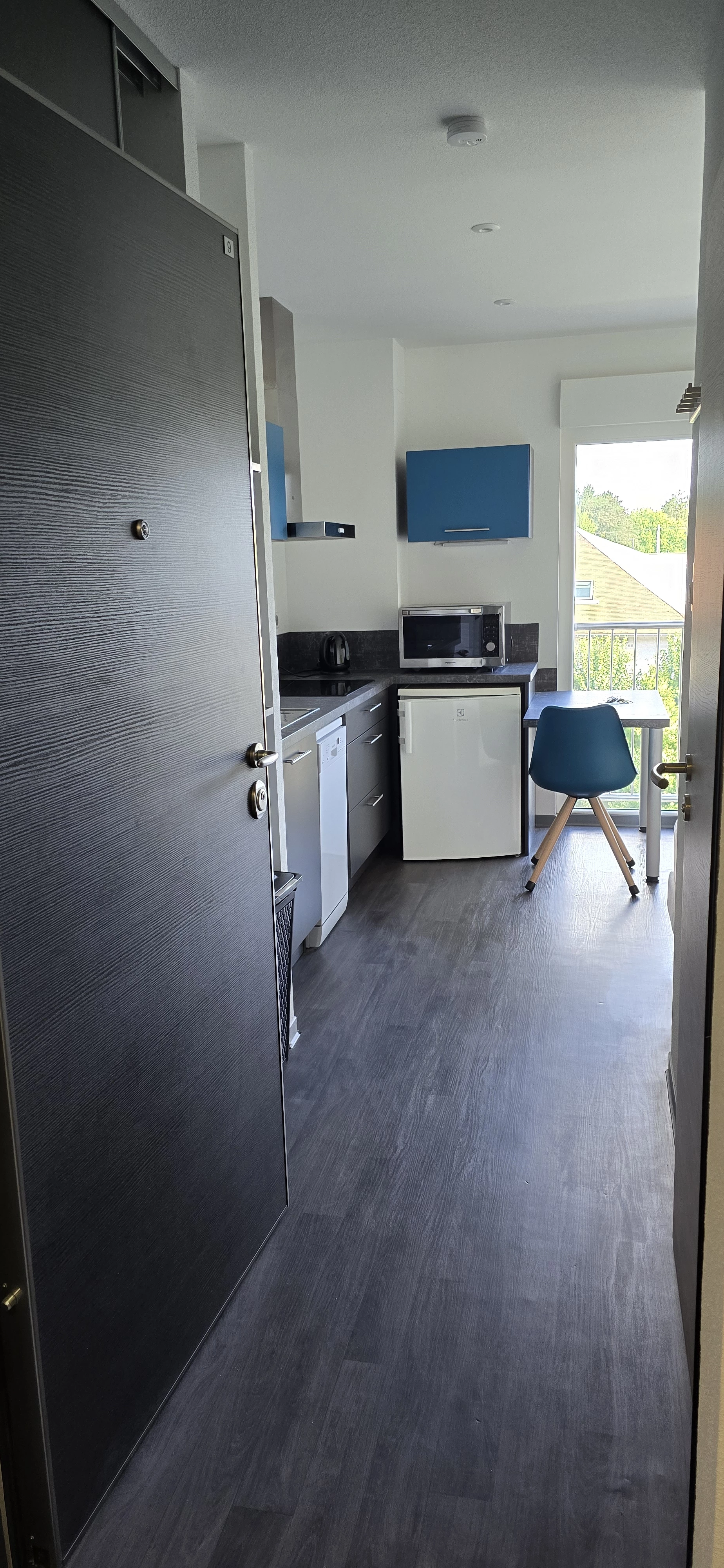 int&eacute;rieur de studio &eacute;quip&eacute; &agrave; montbeliard