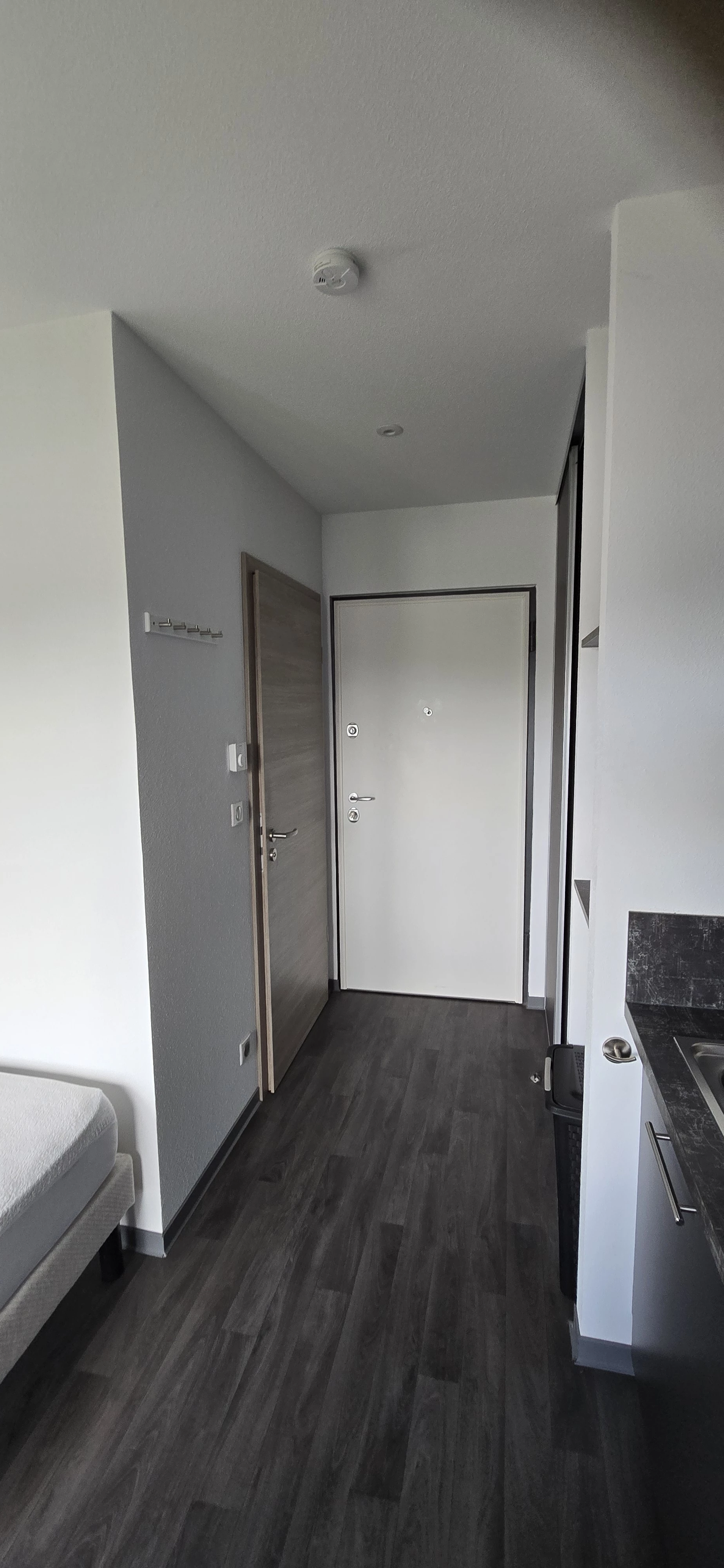 int&eacute;rieur de studio &eacute;quip&eacute; &agrave; montbeliard