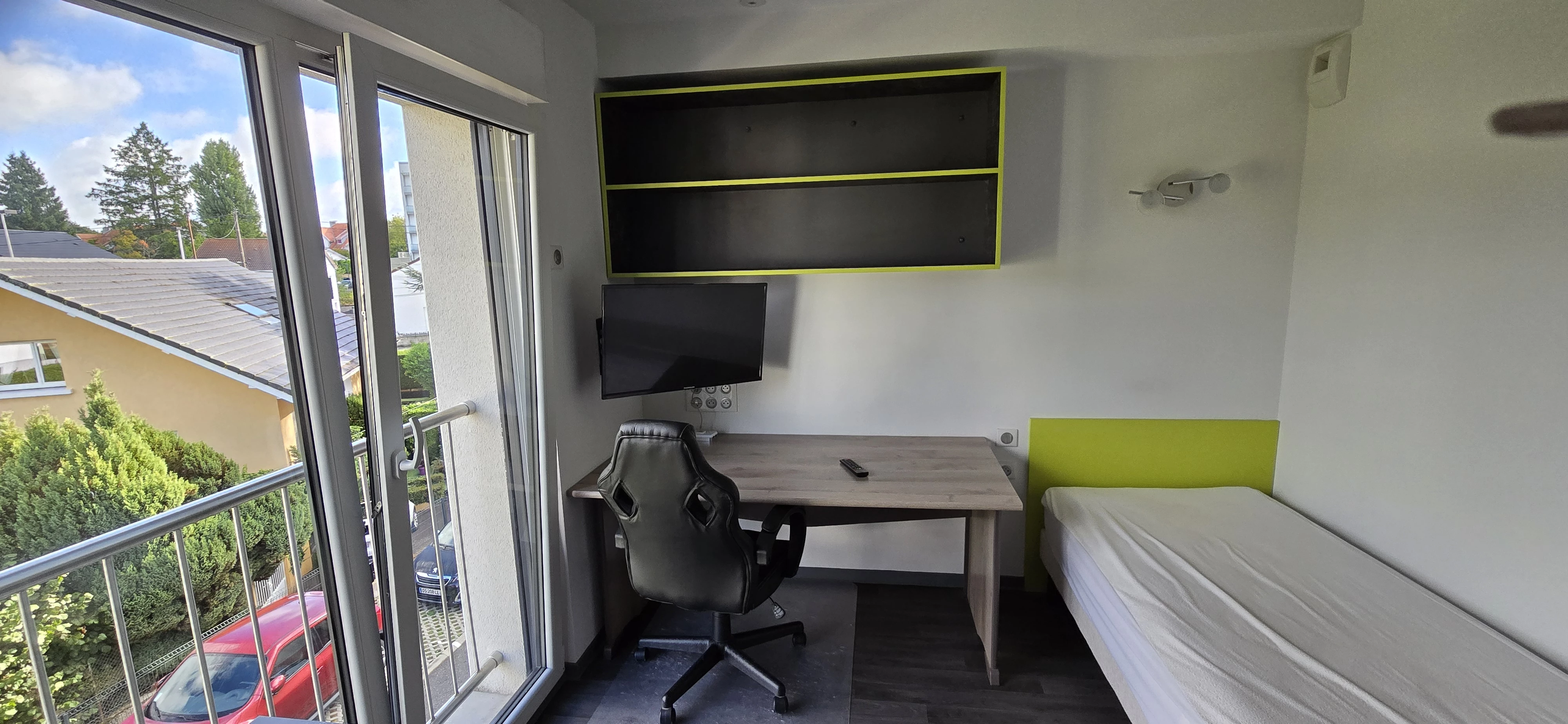 int&eacute;rieur de studio &eacute;quip&eacute; &agrave; montbeliard