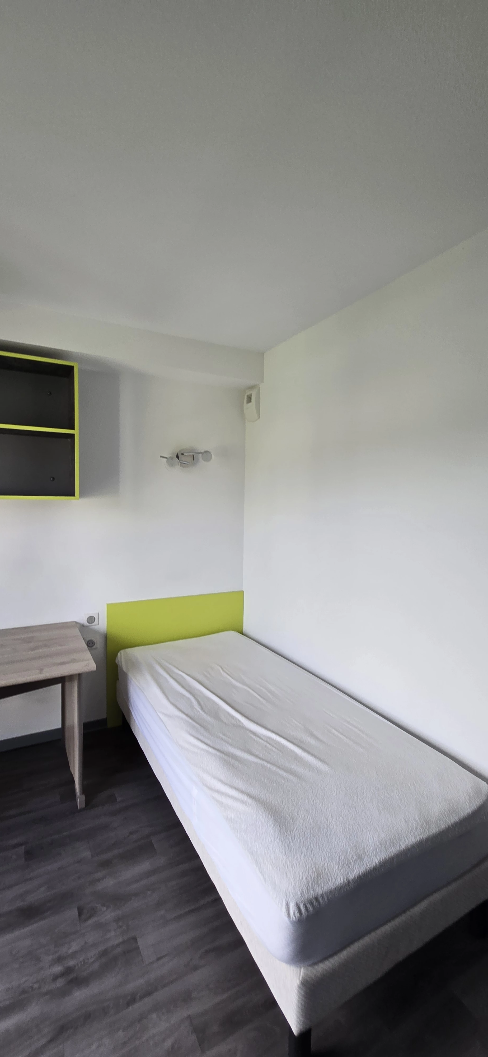 int&eacute;rieur de studio &eacute;quip&eacute; &agrave; montbeliard