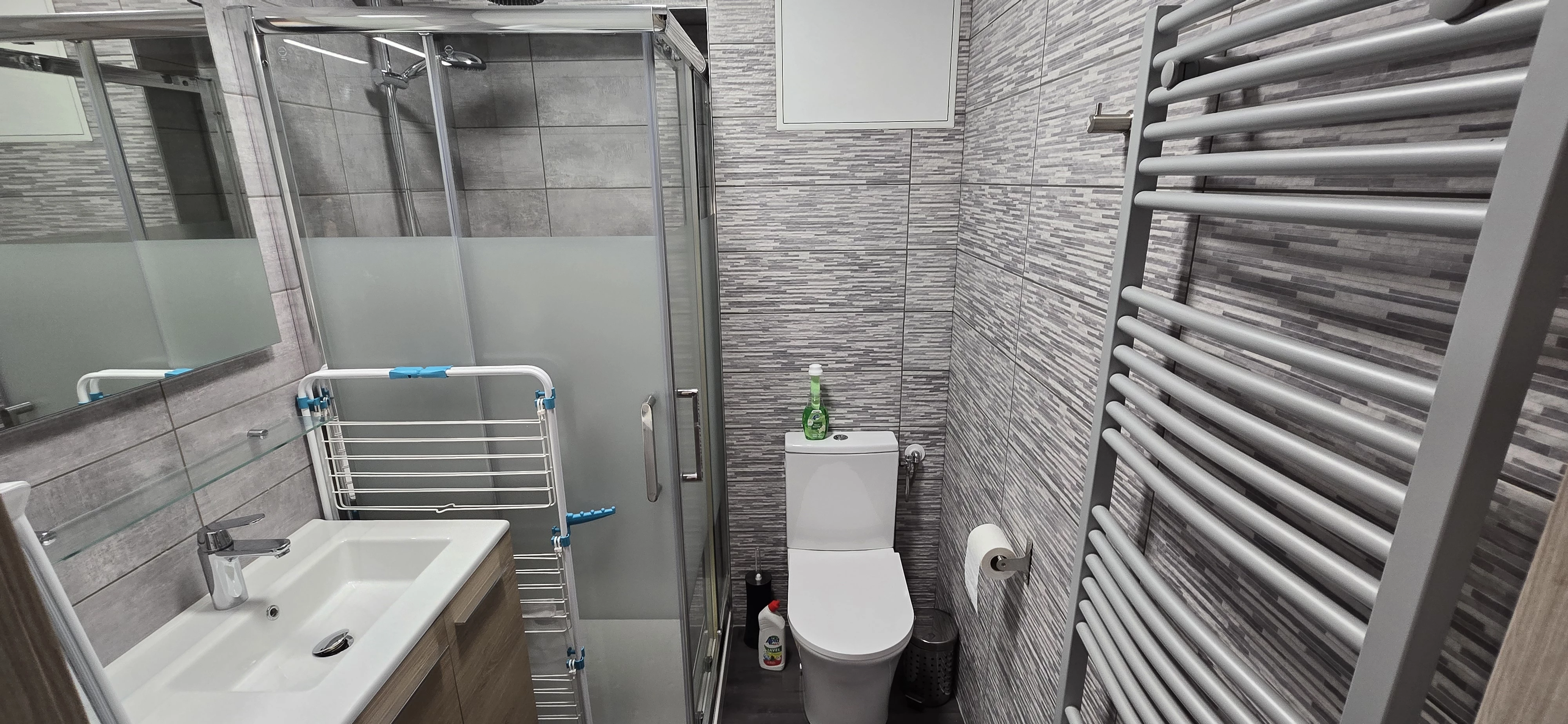 int&eacute;rieur de studio &eacute;quip&eacute; &agrave; montbeliard